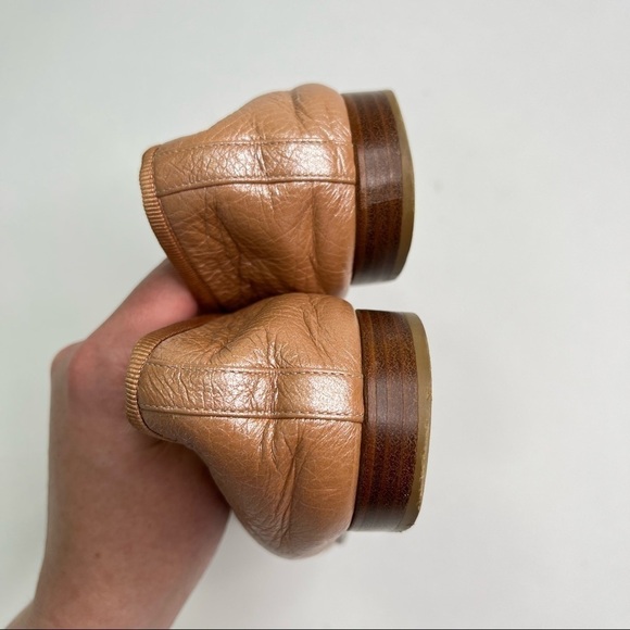 CHANEL Metallic Pink Flats - Picture 5 of 13